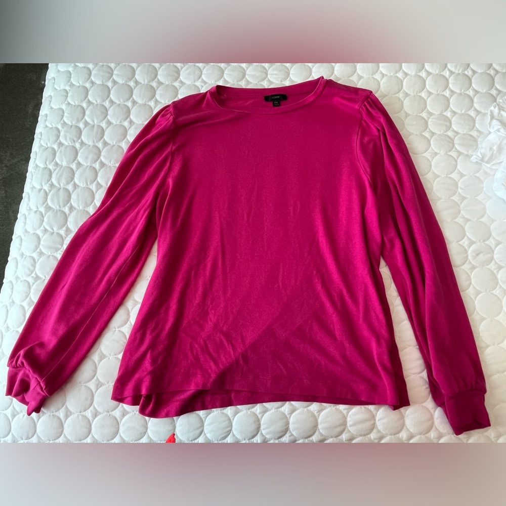 Gorgeous lightweight sweater